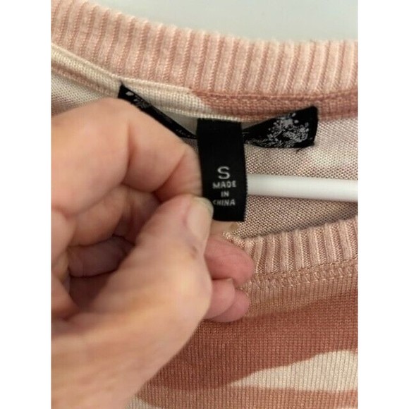 Derek Heart Womens Top Size Small Juniors Pink Camouflage Long Sleeve Good Cond - Picture 4 of 6